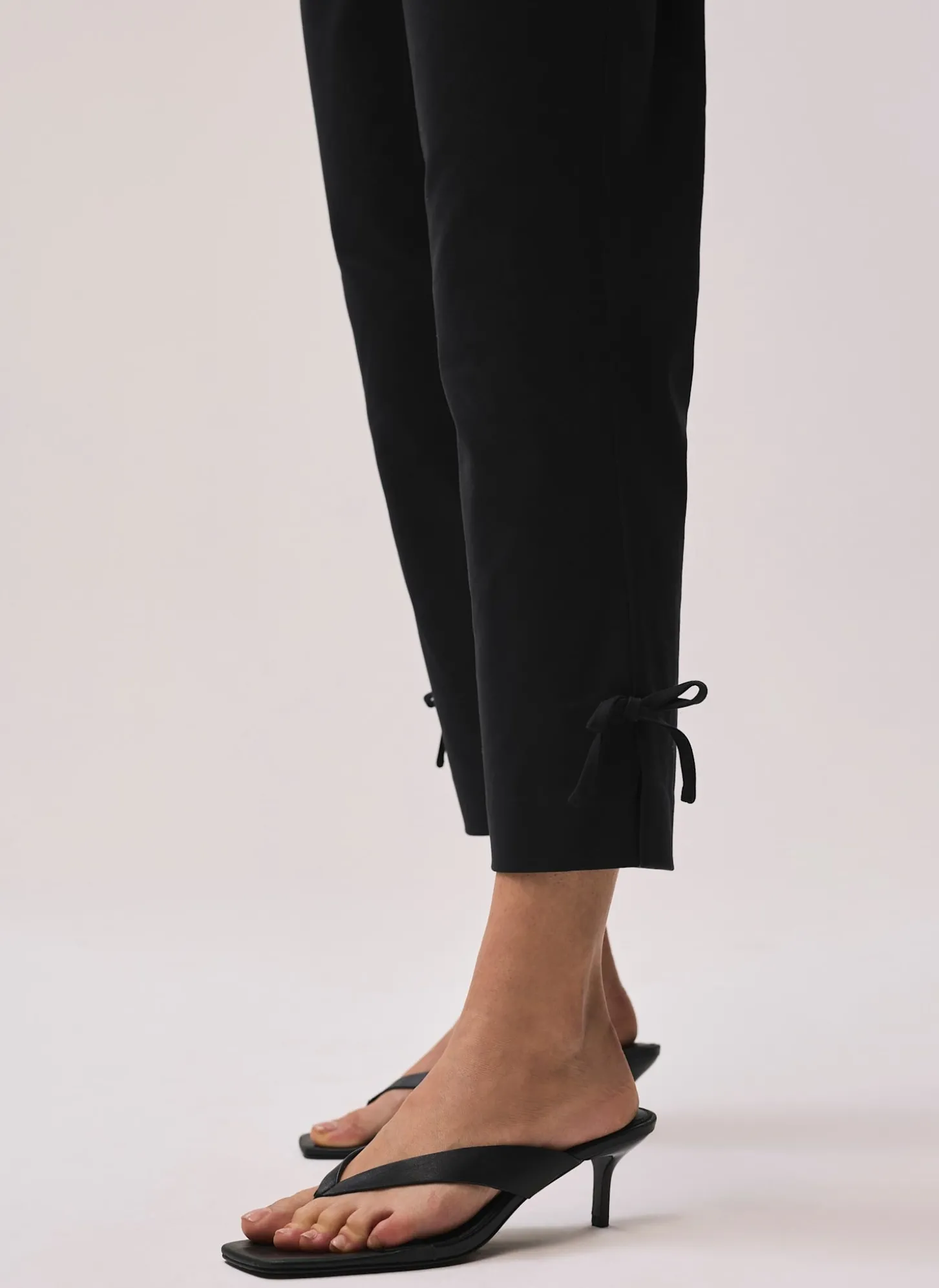 Black Cotton Blend Capri Trousers