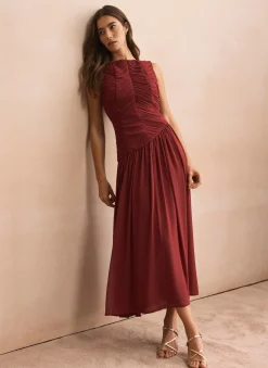 Burgundy Ruched Detail Maxi Dress