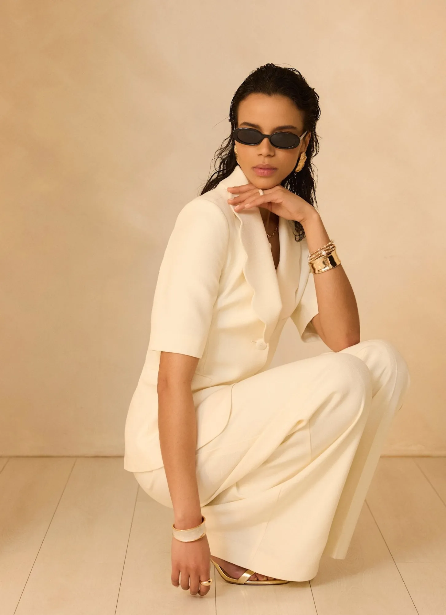 Cream Scallop Front Short Sleeve Blazer