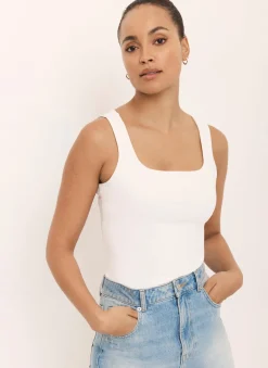 White Layering Scoop Neck Vest