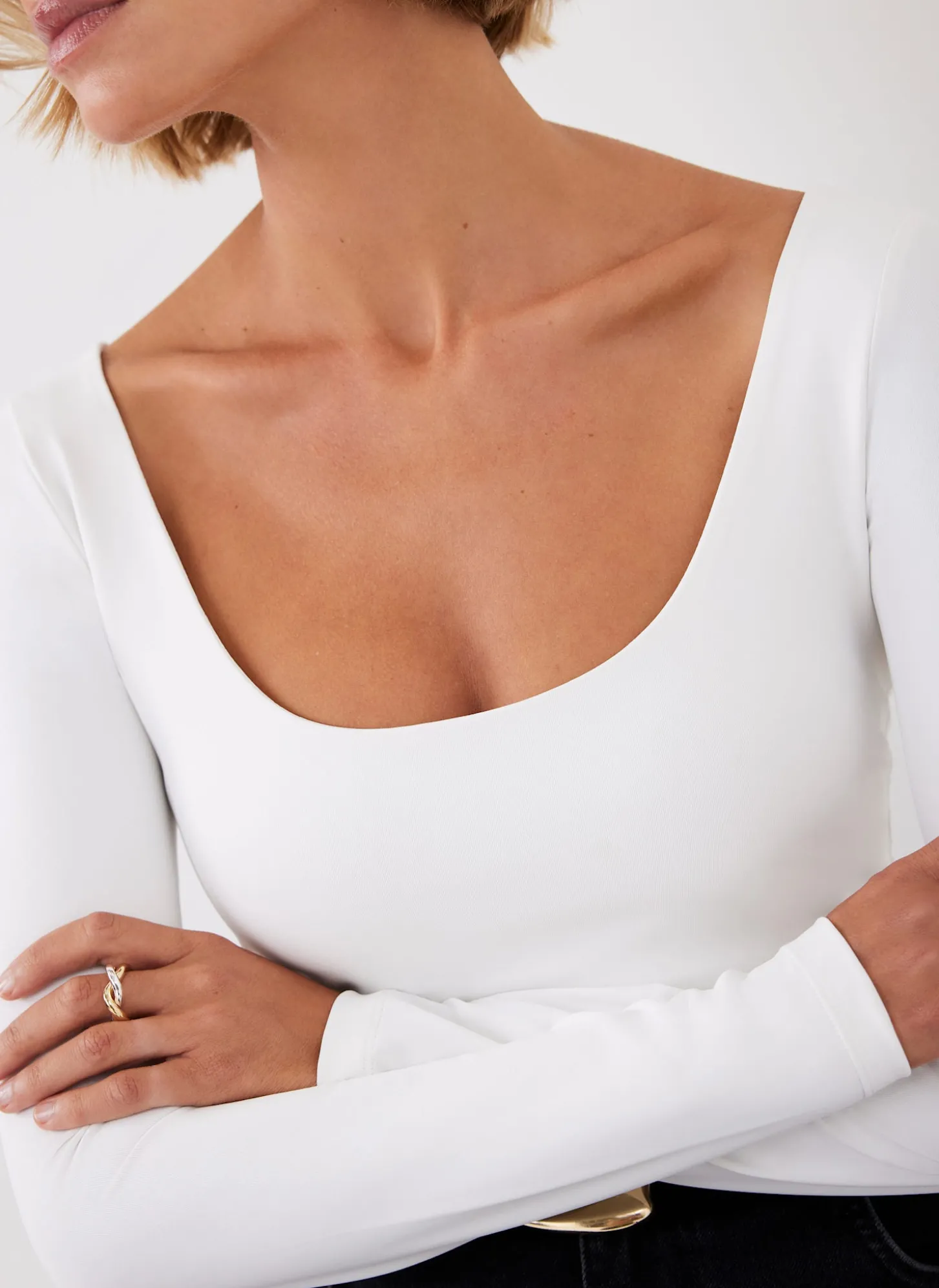 White Scoop Neck Long Sleeve Top