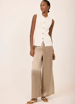 White Sunray Button Knit Sleeveless Top